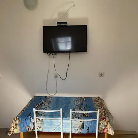 Dejan Апартаменты *