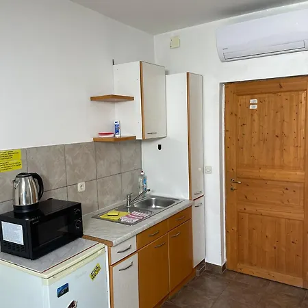 Dejan Apartment-top Centar *