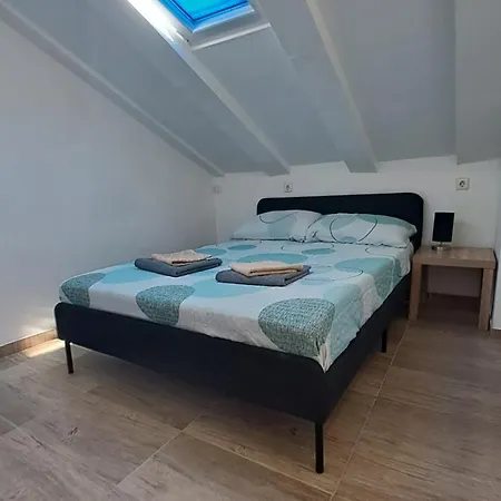 Dejan Apartment-top Centar פולה