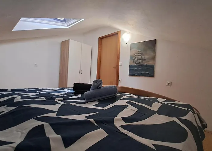 Dejan Apartment-top Centar *